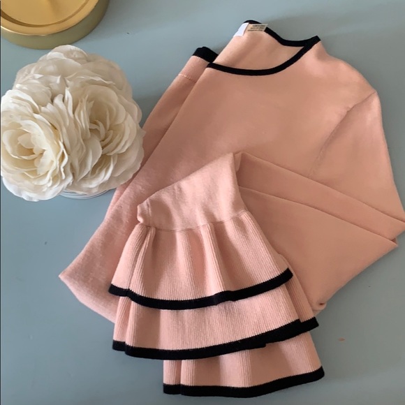 Calvin Klein Sweaters - Calvin Klein flare sleeved sweater